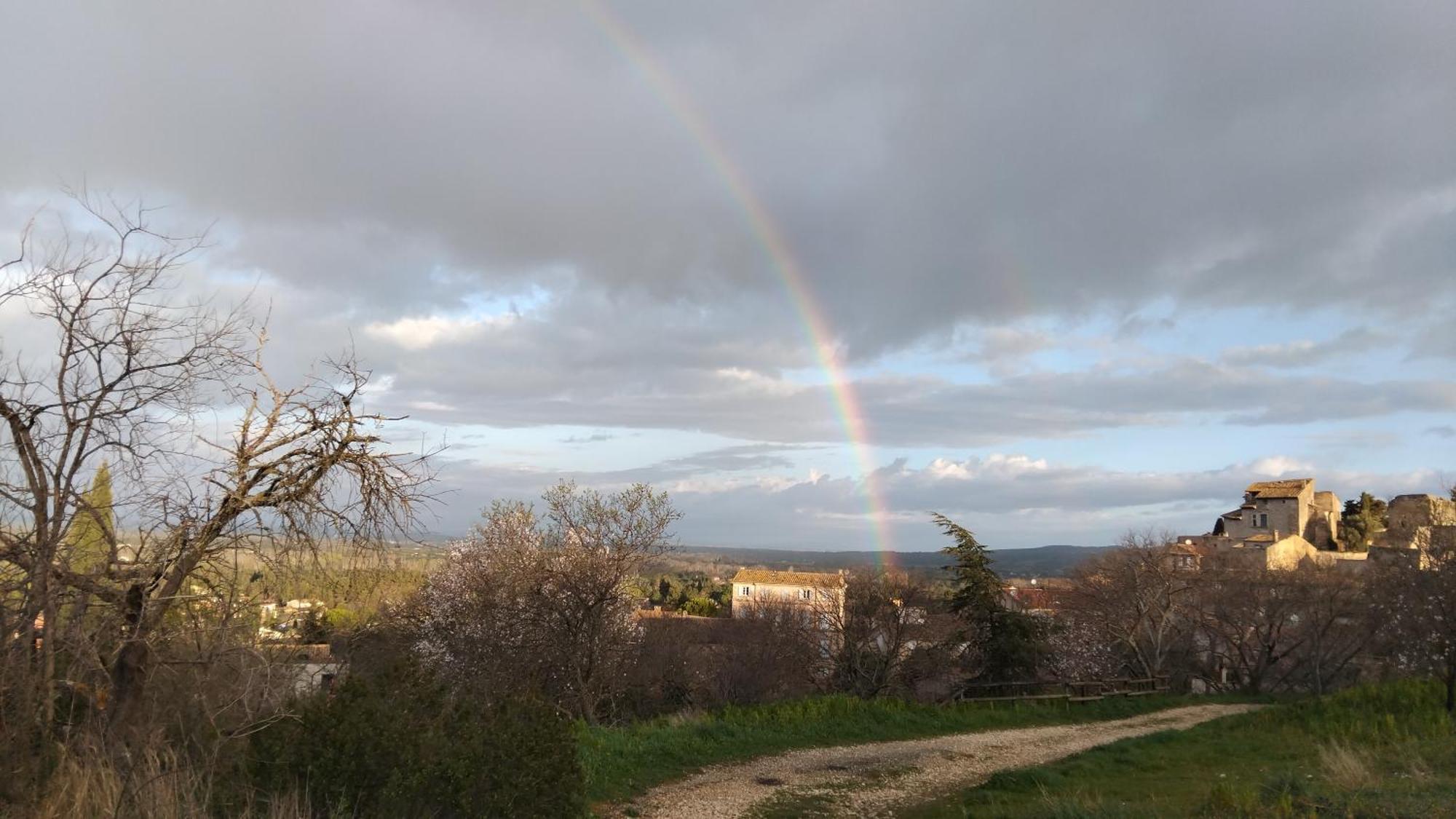 Chambres D'Hotes Le Relais Des Marmottes En Luberon Lagnes Bagian luar foto